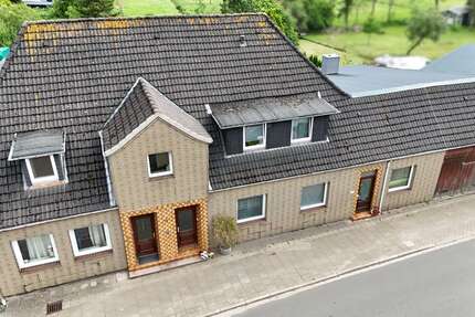 Haus Burg (Dithmarschen) - 11 Zimmer, 298 m&sup2;, 295.000&euro; | Angebot:27192479