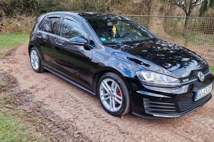 VW Golf 218.000 km 12.000 &euro; Langgons 35428