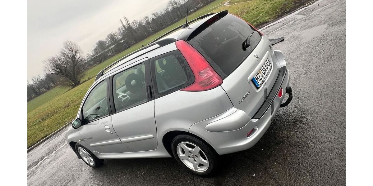Peugeot 206 223.000 km 1.599 &euro; Sulzbach (Taunus) 65843