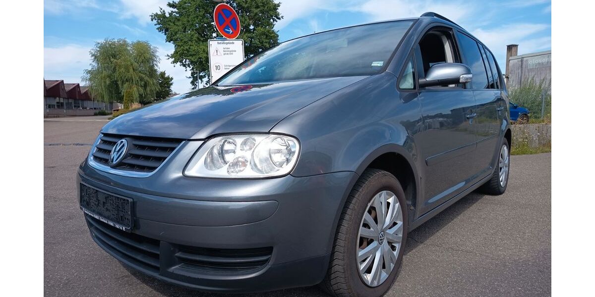 VW Touran 156.800 km 4.400 &euro; Lahr-Langenwinkel 77933