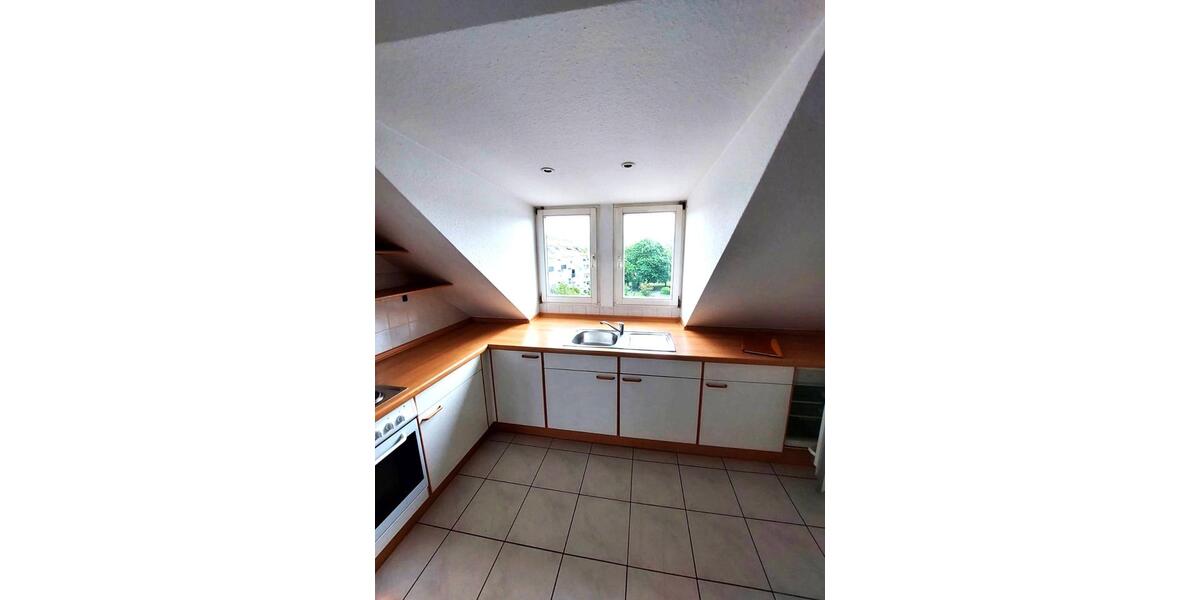 Dachgeschoßwohnung Nürnberg Gibitzenhof - 2 Zimmer, 62 m&sup2;, 219.000&euro; | Angebot:26480625