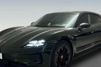 Porsche Taycan 18.900 km 99.970 &euro; München 81477