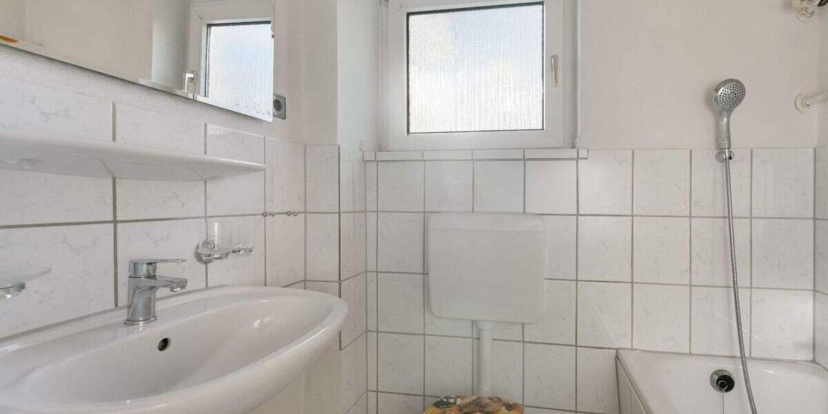 Etagenwohnung Bonn Dottendorf - 4 Zimmer, 78 m&sup2;, 325.000&euro; | Angebot:25898571