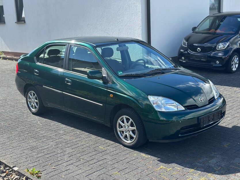 Toyota Prius 101.230 km 3.999 € Werl 59457