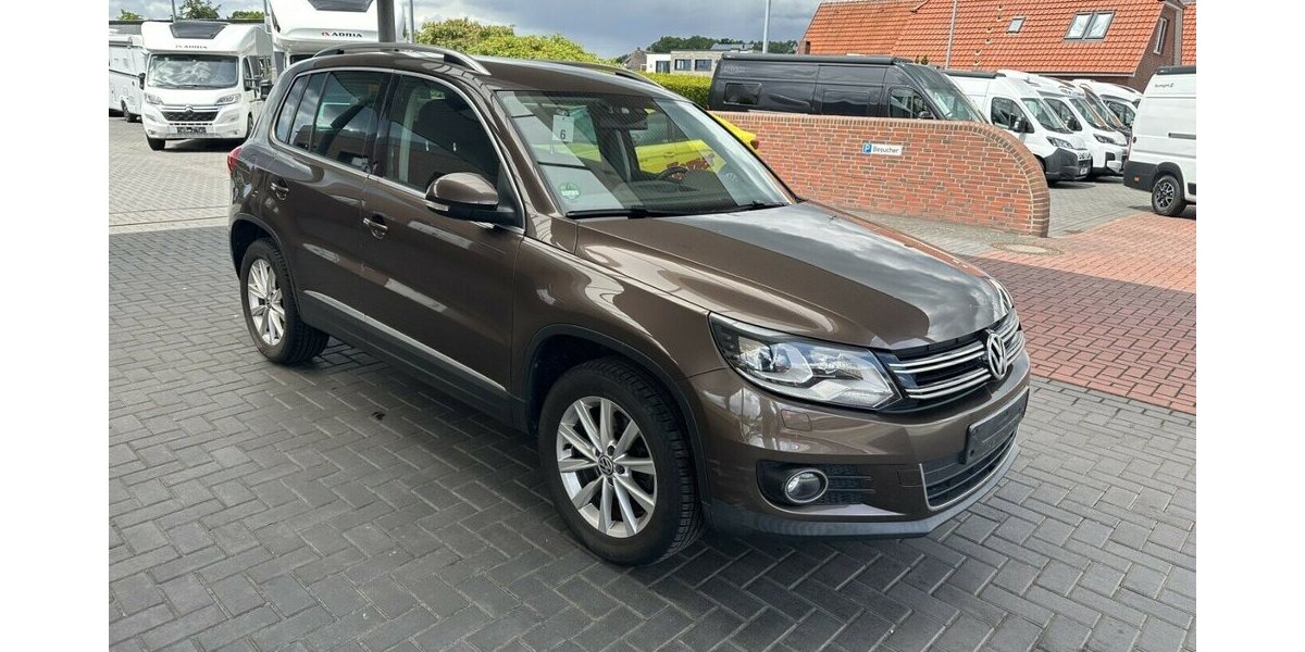 VW Tiguan 2,0 TDi +AHK schwenkbar+Sitzheizung+Parktro 113.500 km 8.990 &euro; Jaderberg 26349