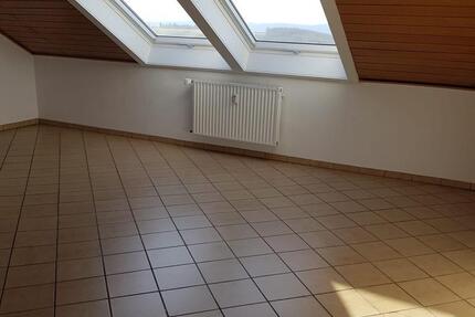 Ruhige Dachgeschoßwohnung in der Nähe von Bad Münstereifel