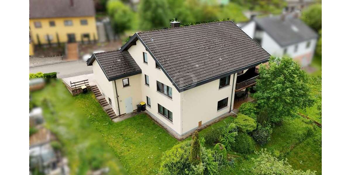 Einfamilienhaus Wertheim - 8 Zimmer, 268 m&sup2;, 490.000&euro; | Angebot:26723155