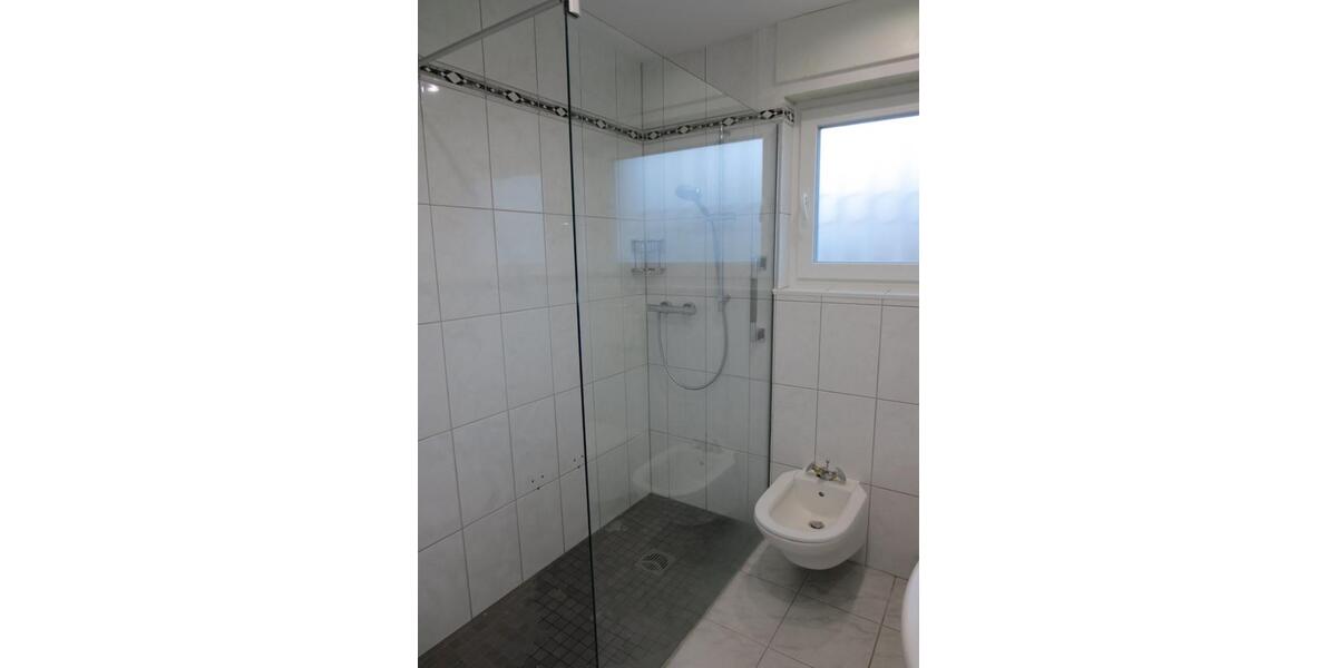 Erdgeschoßwohnung Offenbach am Main Bürgel - 3 Zimmer, 95 m&sup2;, 1.400&euro; | Angebot:24874014