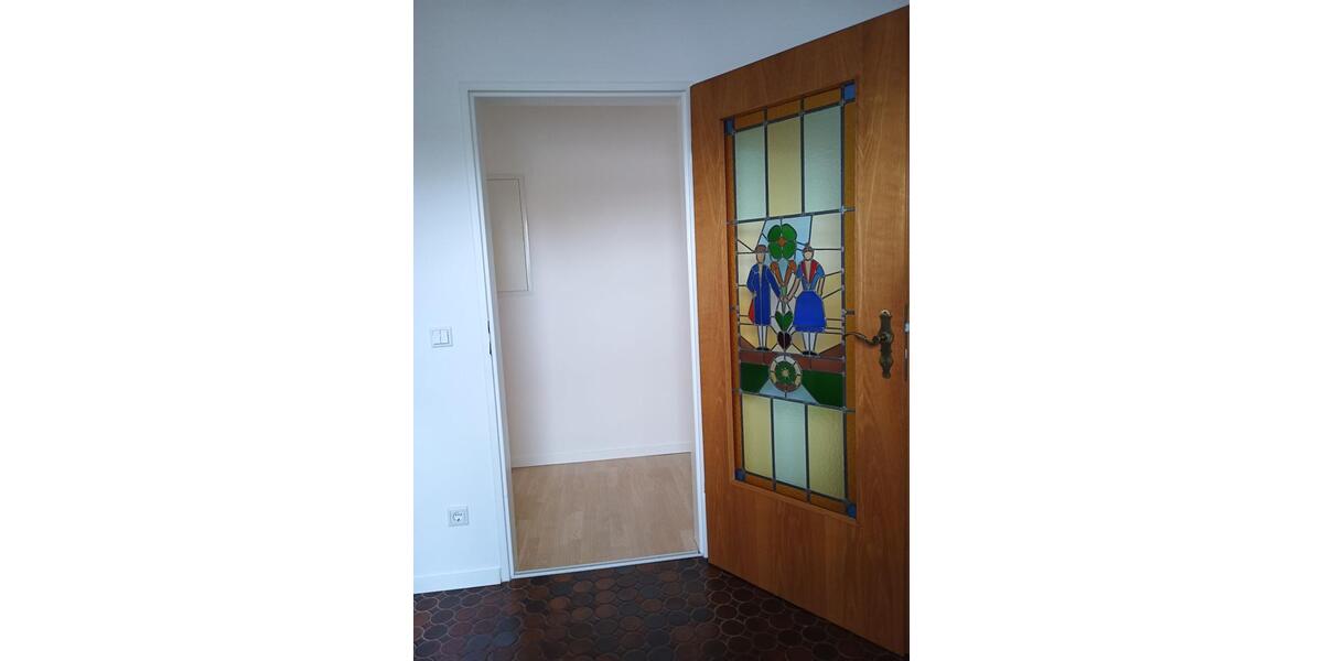 Etagenwohnung Bad Nauheim - 3 Zimmer, 81 m&sup2;, 335.000&euro; | Angebot:26885811
