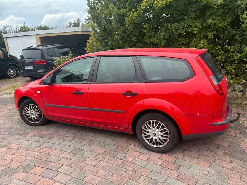 Ford Focus 199.999 km 1.999 € Breitenfelde 23881