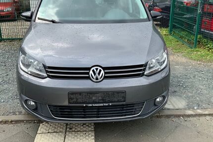 VW Touran 256.661 km 3.999 &euro; Frankfurt am Main 60486