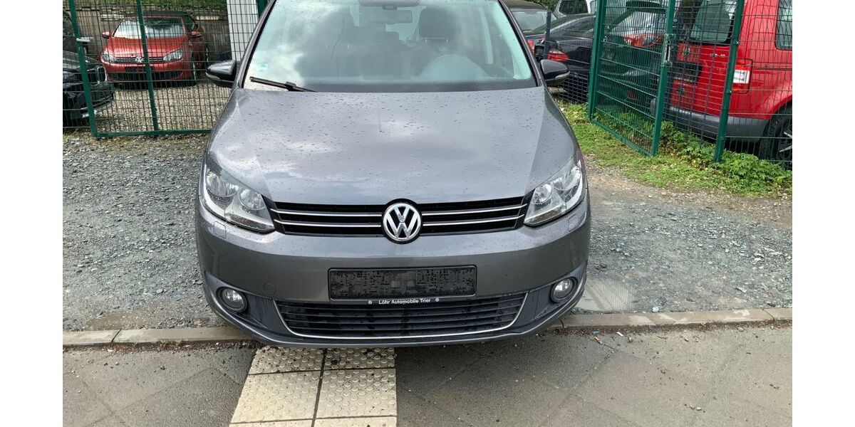 VW Touran 256.661 km 3.999 &euro; Frankfurt am Main 60486