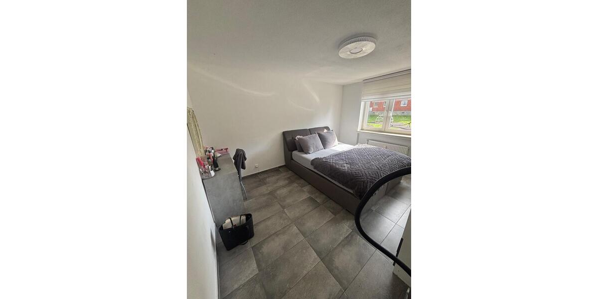 Erdgeschoßwohnung Hameln Kernstadt - 4 Zimmer, 83 m&sup2;, 150.000&euro; | Angebot:26709697