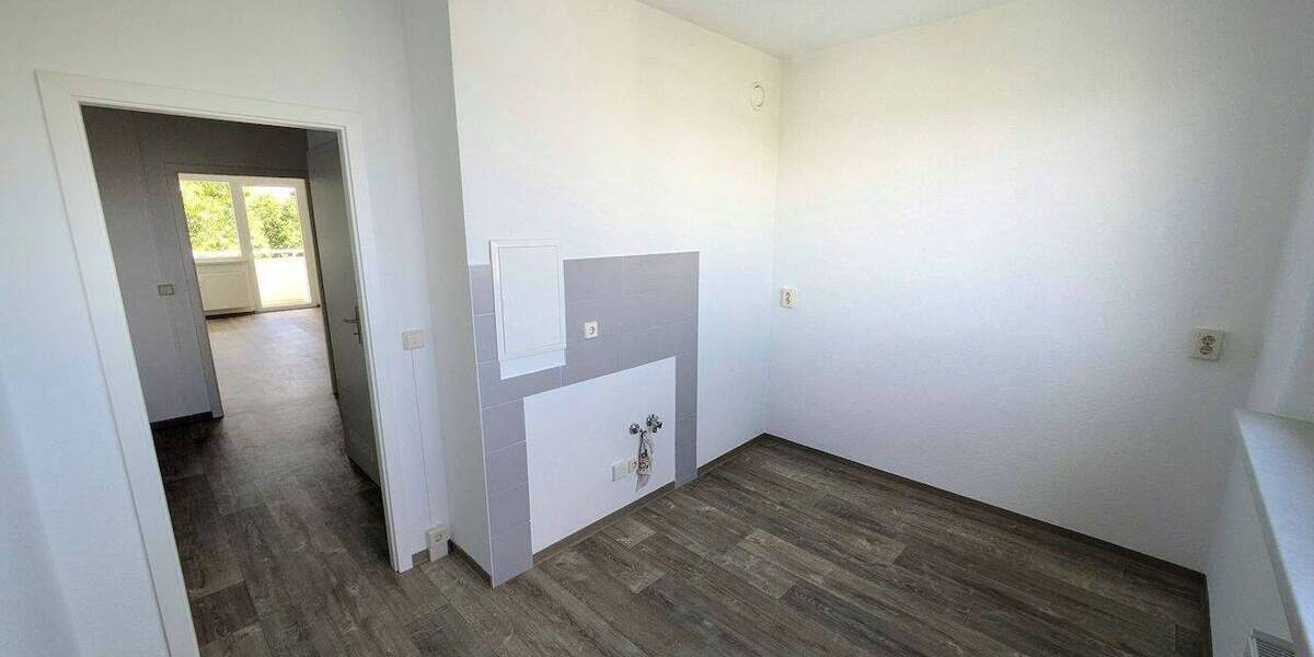 Etagenwohnung Limbach-Oberfrohna Oberfrohna - 2 Zimmer, 61 m&sup2;, 331&euro; | Angebot:26805947