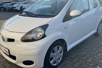 Toyota Aygo (X) 171.200 km 2.750 &euro; Bornheim 76879