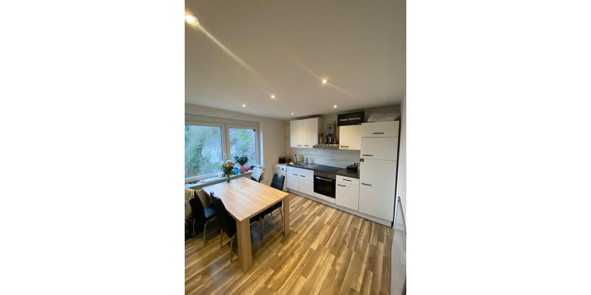 Erdgeschoßwohnung Weißenthurm - 3 Zimmer, 84 m&sup2;, 1.000&euro; | Angebot:25923780