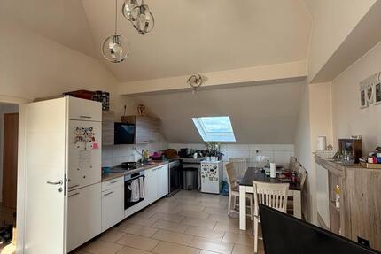 Wohnung Gernsheim - 3 Zimmer, 77 m&sup2;, 880&euro; | Angebot:26002207