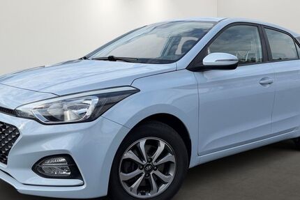 Hyundai i20 92.000 km 9.690 &euro; Dillenburg 35684