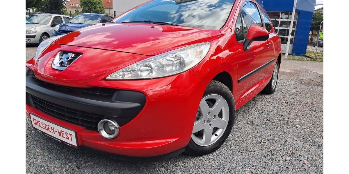 Peugeot 207 121.000 km 1.799 &euro; Dresden 01159