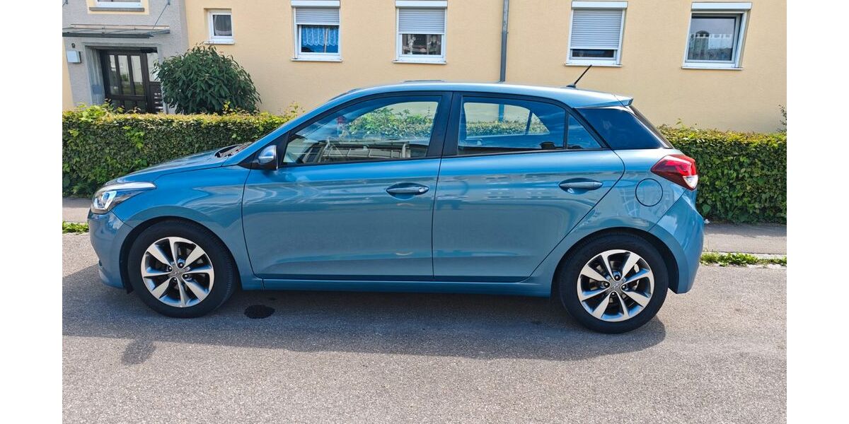 Hyundai i20 146.748 km 5.200 &euro; Ravensburg 88213