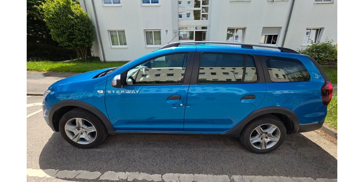 Dacia Logan 37.500 km 9.800 &euro; Herzogenrath 52134