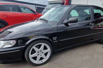 Saab 900