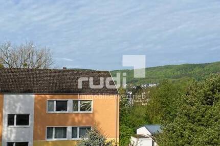 - Exklusive, schöne und modernisierte Wohnung im Kurort nahe Stadtpark, Bahnhof, Gräflichem Park - 3 zimmer