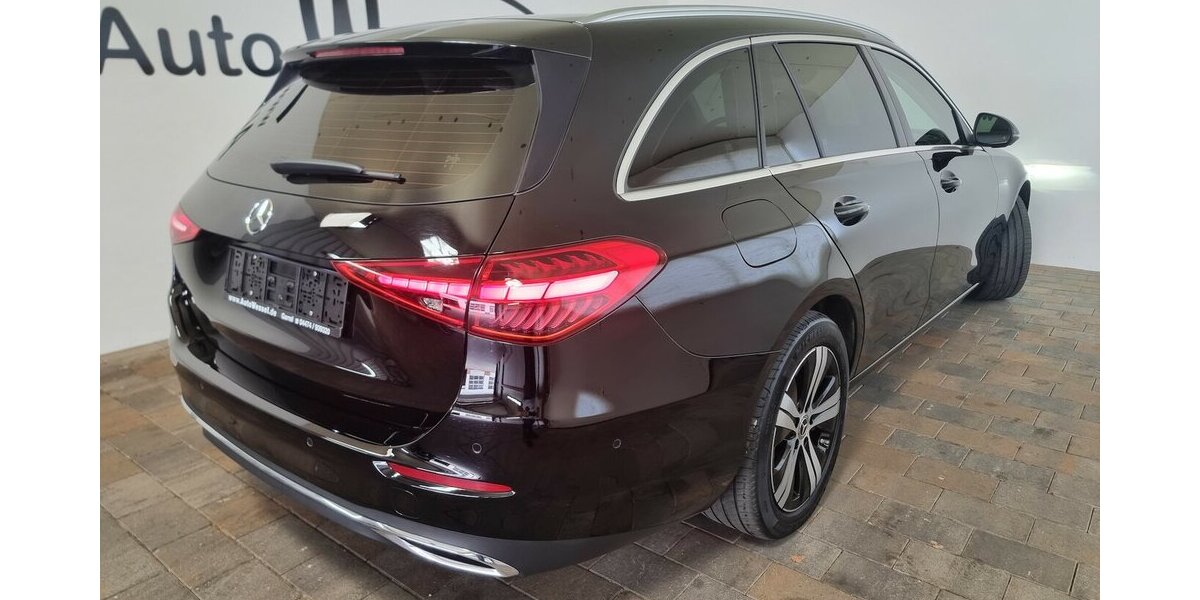 Mercedes-Benz C 300 T e Avantgarde LED ACC AHK Navi Kamera 73.700 km 33.300 &euro; Garrel 49681