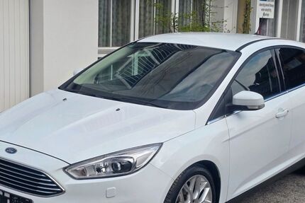 Ford Focus 103.000 km 8.600 &euro; Coburg 96450