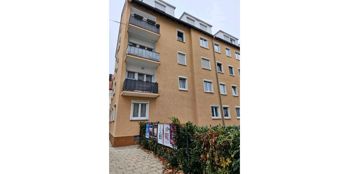 4 Zimmer Wohnung in Ulm StadtmitteBalkonEinbauküche85qm 4 zimmer