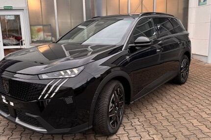 Peugeot 5008 2.000 km 43.860 € Magdeburg 39110