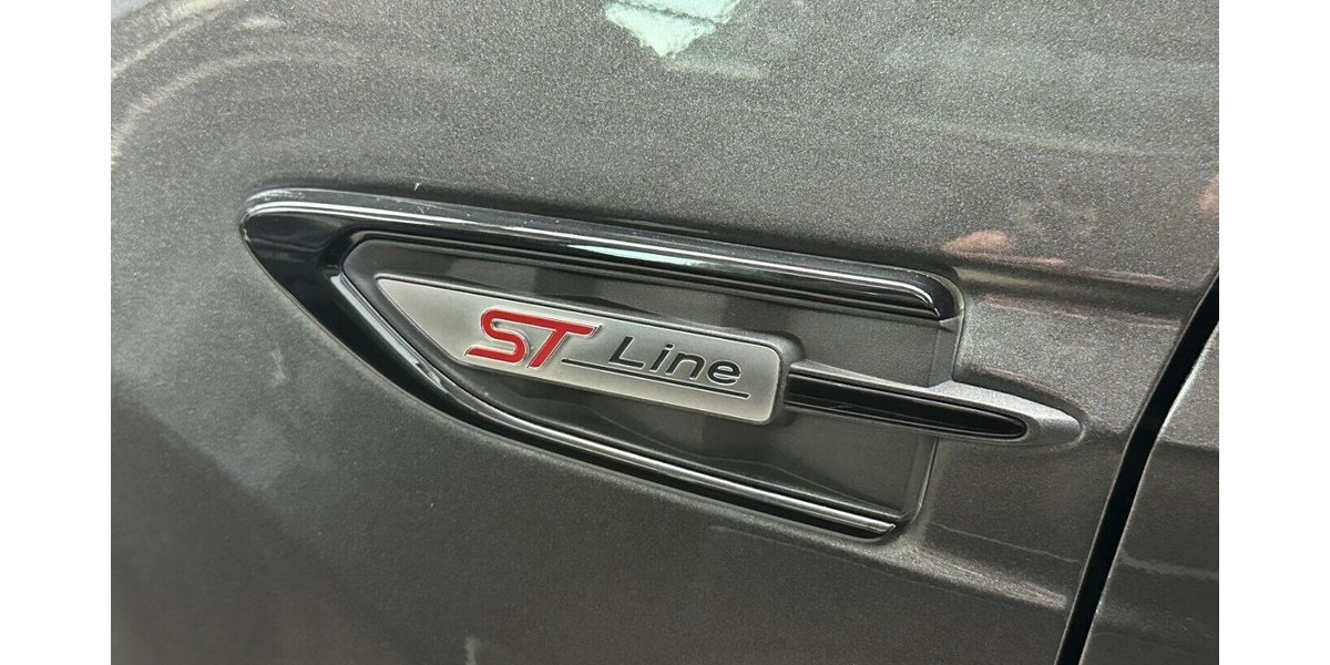 Ford Kuga 1,5 EcoBoost ST-Line +AHK+Allwetterreifen+ 113.000 km 15.790 &euro; Jaderberg 26349