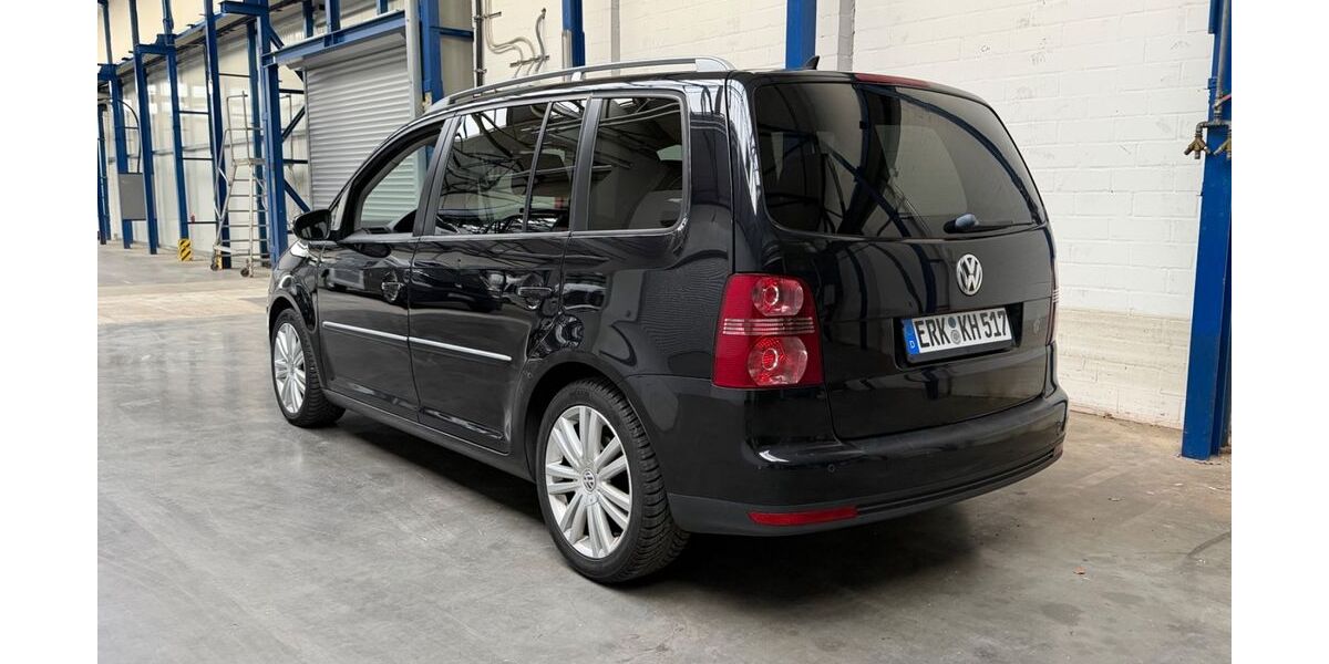 VW Touran 355.000 km 3.490 &euro; Erkelenz 41812