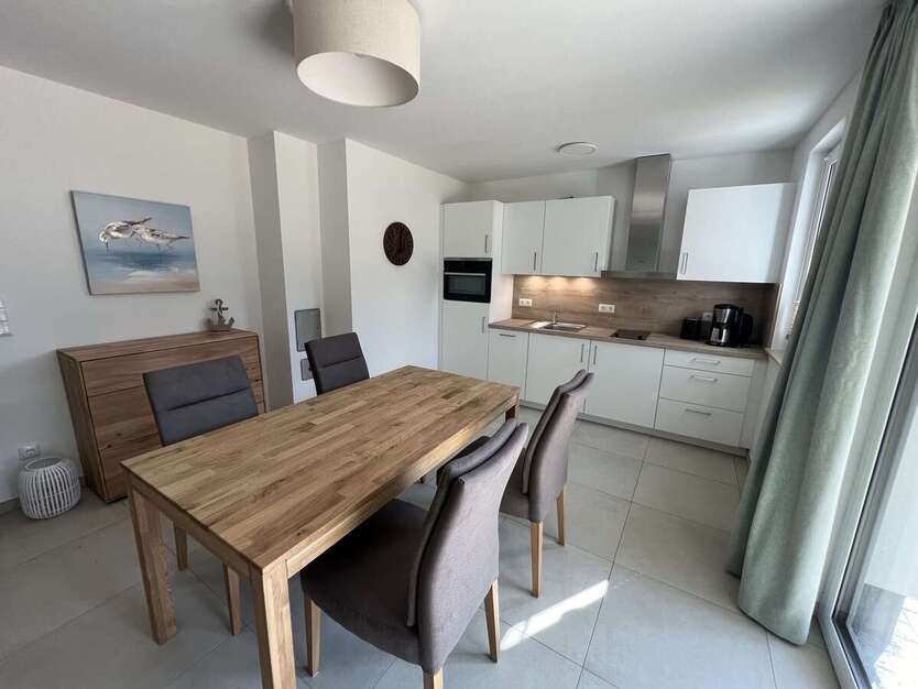 Wohnung zum Kaufen in Middelhagen OT Lobbe, Middelhagen, Vorpommern-Rüge 325.500 € 77.4 m² 4 zimmer