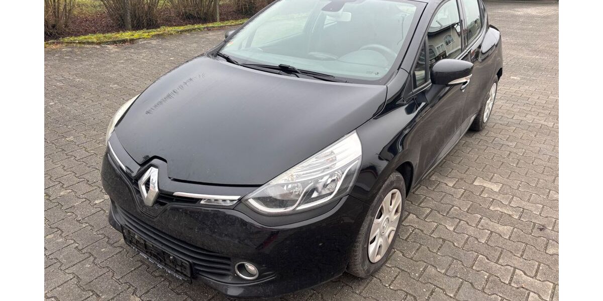 Renault Clio 79.800 km 7.800 &euro; Langquaid OT Niederleierndorf 84085