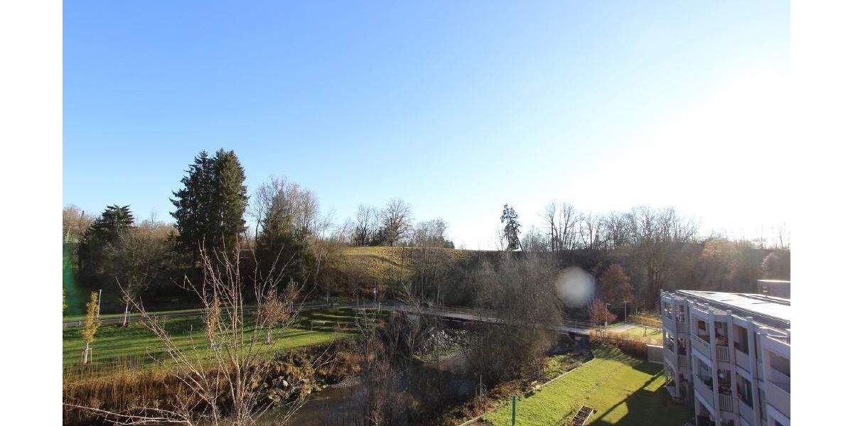 Sofort beziehbare Wohnung mit schöner Aussicht ins Grüne 2 zimmer