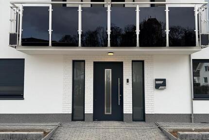 Haus Warburg - 5 Zimmer, 230 m&sup2;, 2.050&euro; | Angebot:26183253