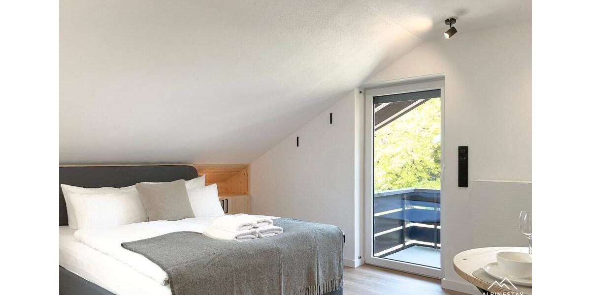 Dachgeschoßwohnung Garmisch-Partenkirchen Breitenau - 1 Zimmer, 30 m&sup2;, 1.490&euro; | Angebot:24629848