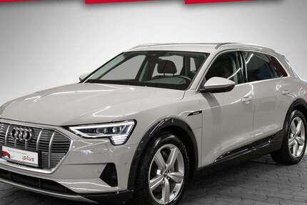 Audi e-tron 52.280 km 31.890 &euro; Stuttgart-Vaihingen 70563
