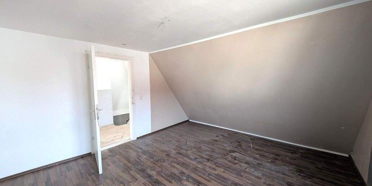 Doppelhaushälfte Heidenheim Schnaitheim - 6 Zimmer, 106 m&sup2;, 169.000&euro; | Angebot:25410068