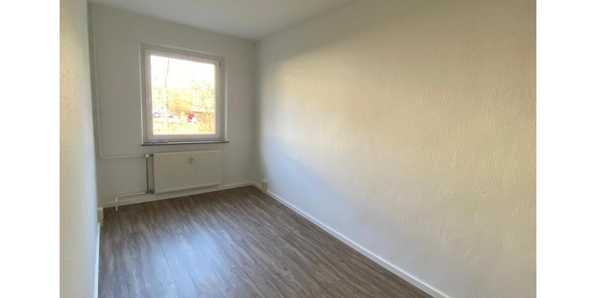 Etagenwohnung Güstrow - 2.5 Zimmer, 64 m&sup2;, 480&euro; | Angebot:25321046