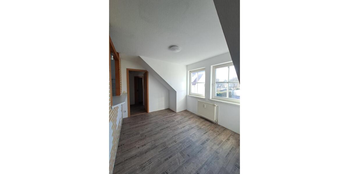 Dachgeschoßwohnung Rathenow - 2 Zimmer, 61 m&sup2;, 480&euro; | Angebot:25474204