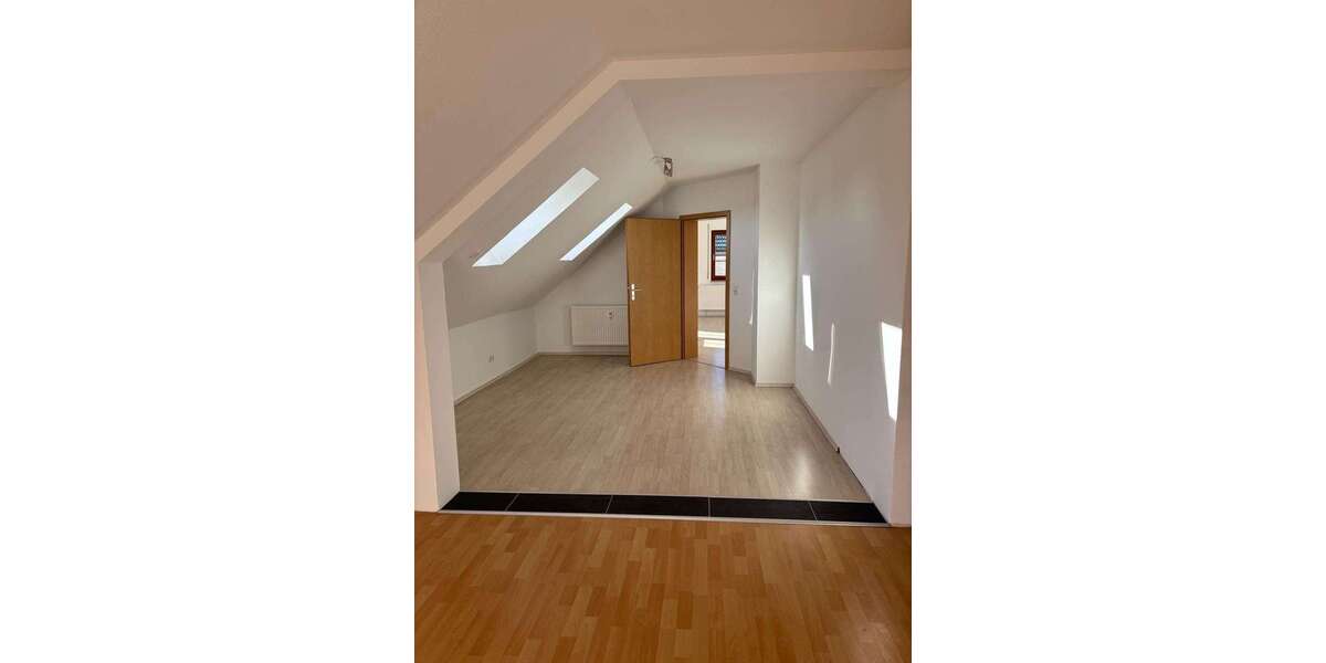 Etagenwohnung Sonneberg-Hönbach Hönbach - 4 Zimmer, 140 m&sup2;, 170.000&euro; | Angebot:23332600