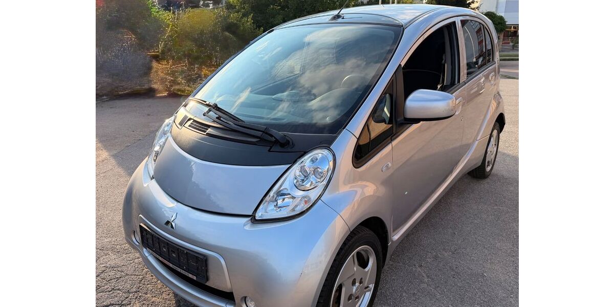 Mitsubishi i-MiEV 51.293 km 5.199 &euro; Cham 93413