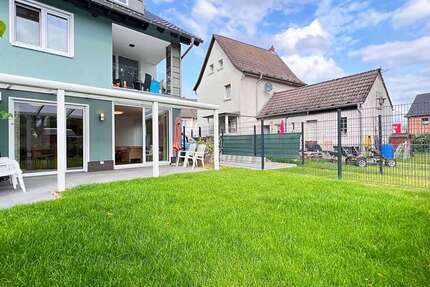 Wohnung Niederkassel - 2 Zimmer, 80 m&sup2;, 1.100&euro; | Angebot:26299816