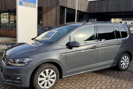VW Touran 51.000 km 27.590 &euro; Weinbach 35796