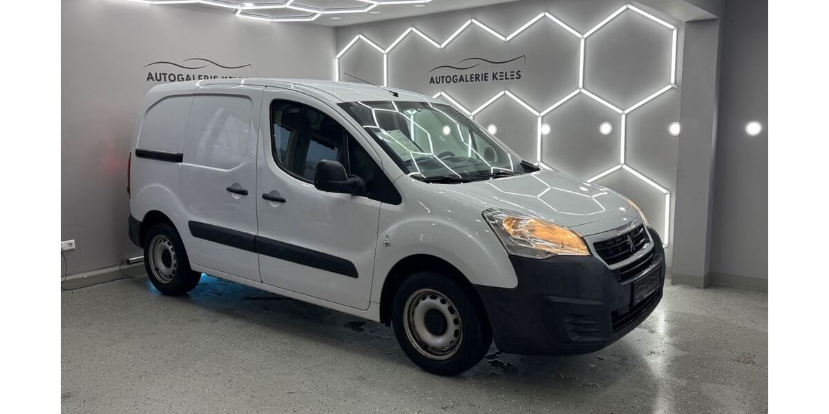 Peugeot Partner 160.000 km 6.451 &euro; Nordenham 26954