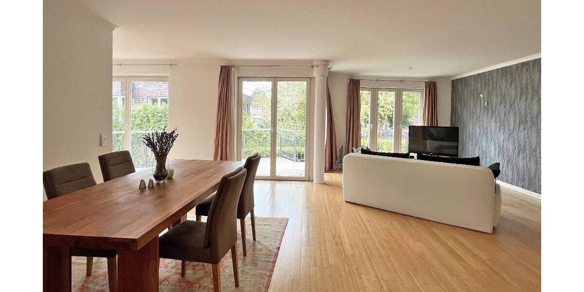 Etagenwohnung Hamburg Wellingsbüttel - 4 Zimmer, 121 m&sup2;, 2.230&euro; | Angebot:26438521