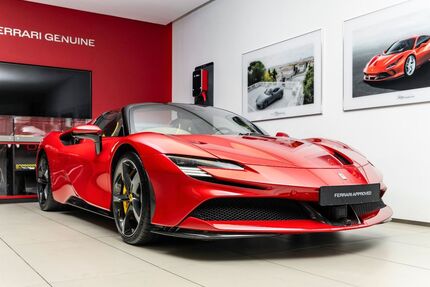 Ferrari SF90 3.860 km 529.900 &euro; Praha 6 16300