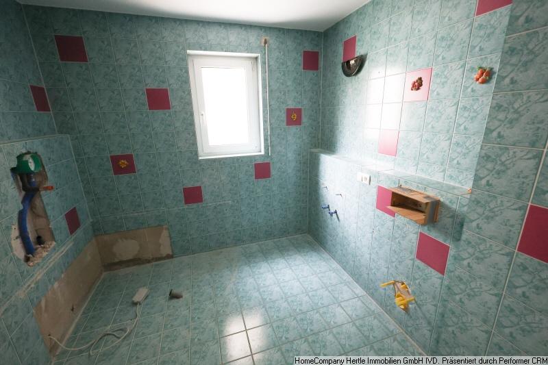 Etagenwohnung Freiburg im Breisgau Haslach - 4 Zimmer, 126 m&sup2;, 1.850&euro; | Angebot:25784996